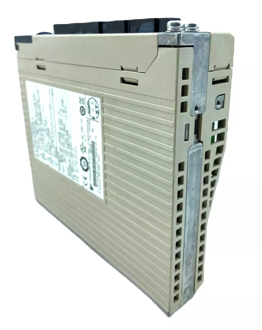 Yaskawa SGDV-1R6A01B Servo Driver SGDV1R6A01B