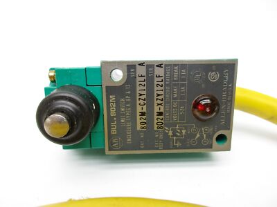 Allen Bradley 802M-XZY12LF Limit Switch 1.1A 5-24Vdc MRO 802MXZY12LF