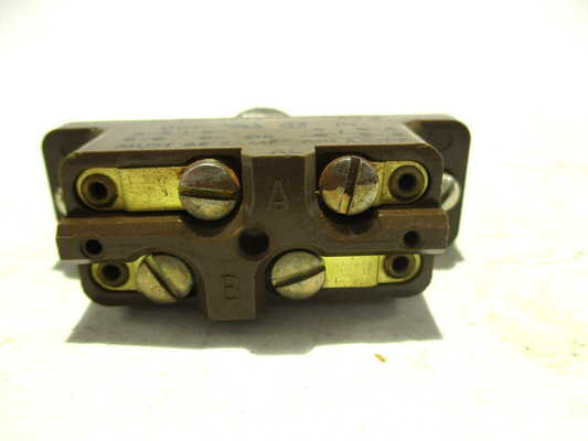 SQUARE D 9007-AP324 LIMIT SWITCH 9007AP324